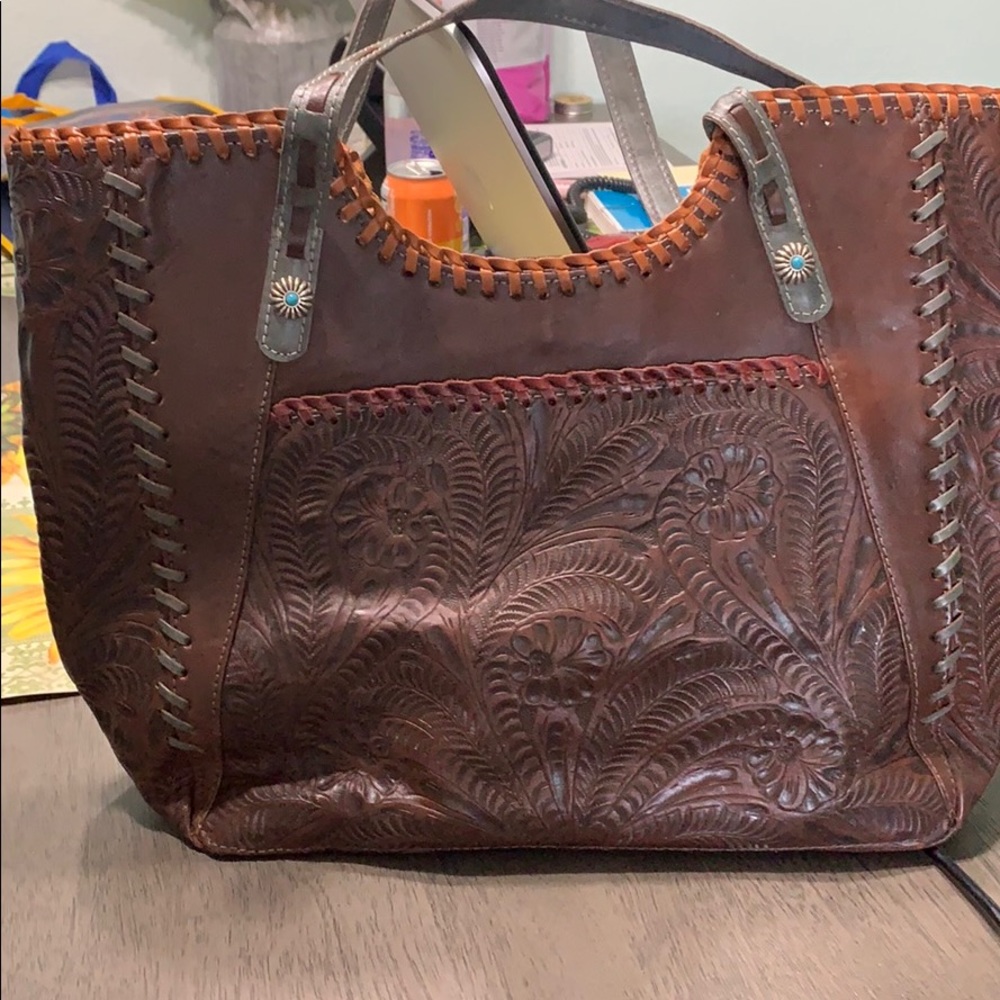 To many purses and I don’t use it anymore.